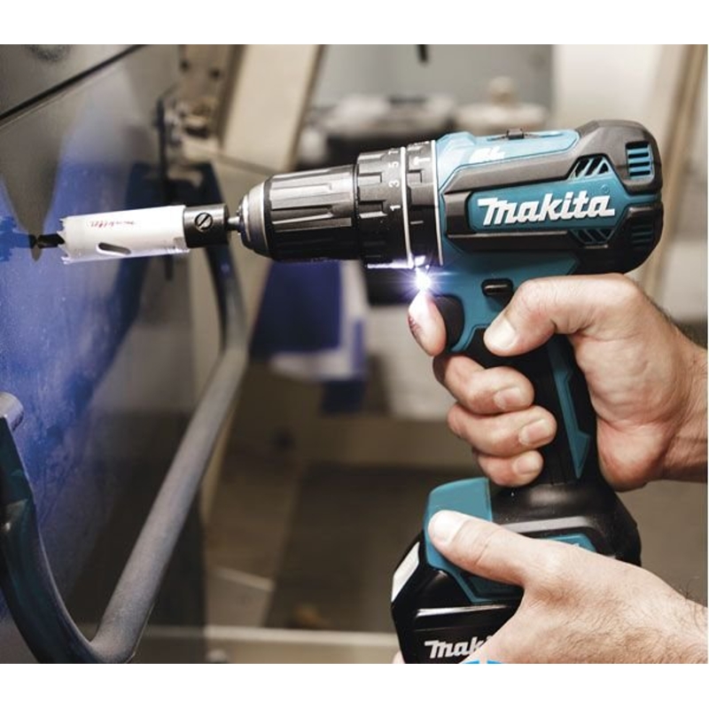 Makita DHP485RFJ – bezuhlíkový motor a výkon