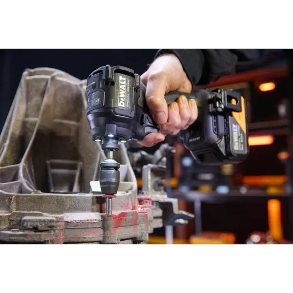 Aku rázový utahovák 18V/1x5,0Ah McLaren DeWALT DCF86MP1T