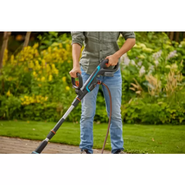 Aku multi čistič AquaBrush Universal 18V 1x2,5Ah Gardena 14842-20