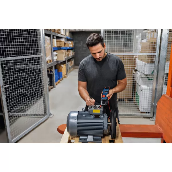 Klešťový ampérmetr GMC 600-15 Bosch 0601077600