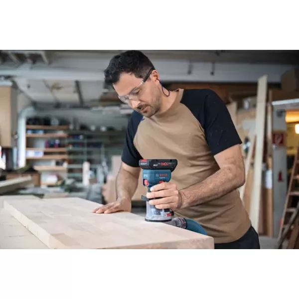 Aku ohraňovací frézka 18V bez aku Bosch GKF 18V-8 06016C2000