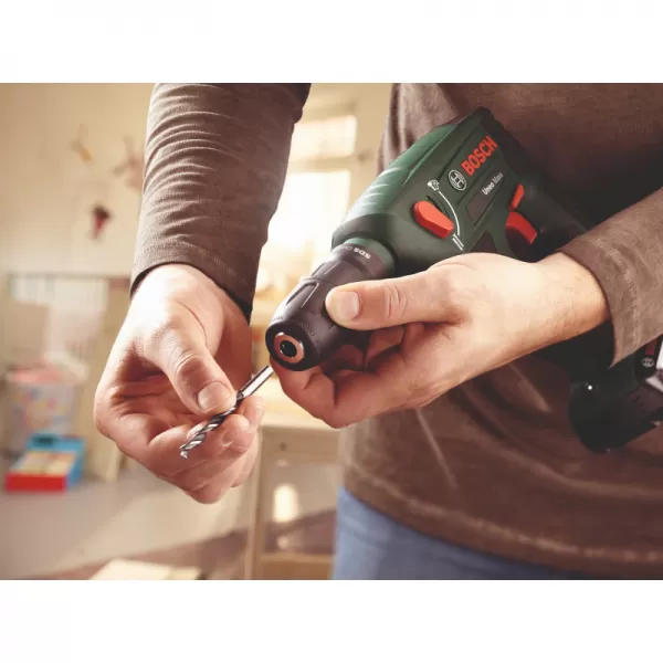 Aku vrtací kladivo 18V 2x2,5Ah Bosch Uneo 0.603.952.30K