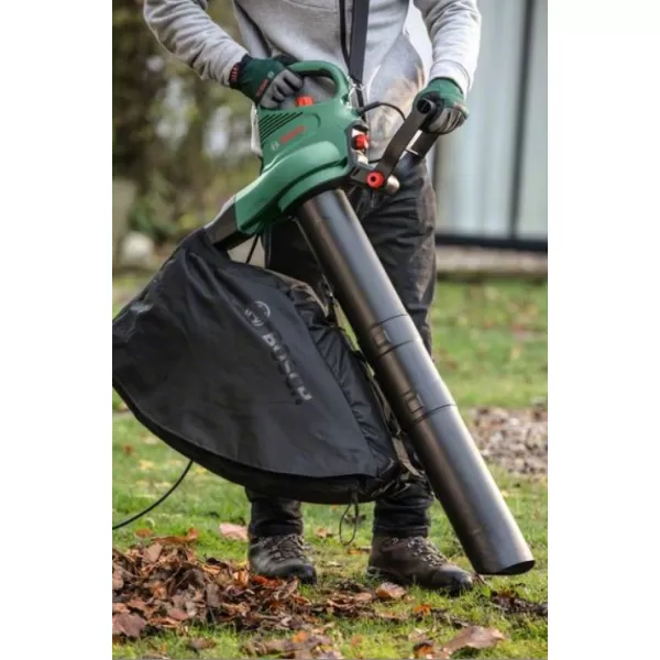 Elektrický vysavač / fukar listí Bosch Universal GardenTidy 2300 06008B1002