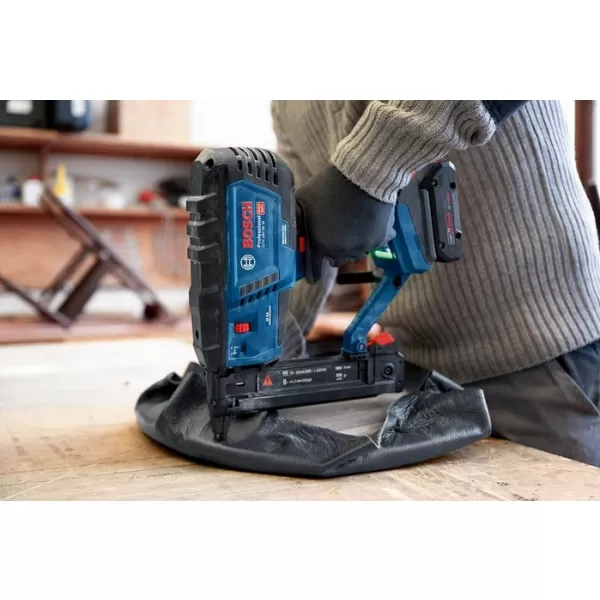 Aku sponkovačka do dřeva GTH 18V-38 M + L-BOXX 238 Bosch 0601482501