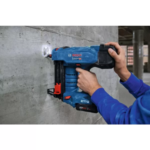 Aku hřebíkovačka do betonu 18V 2x4,0Ah Bosch GNB 18V-40 06019L7005