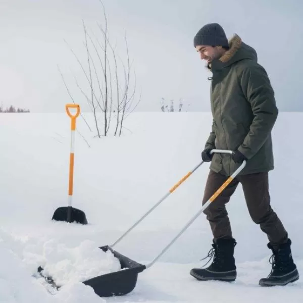 Shrnovač na sníh SnowXpert Fiskars 1003470
