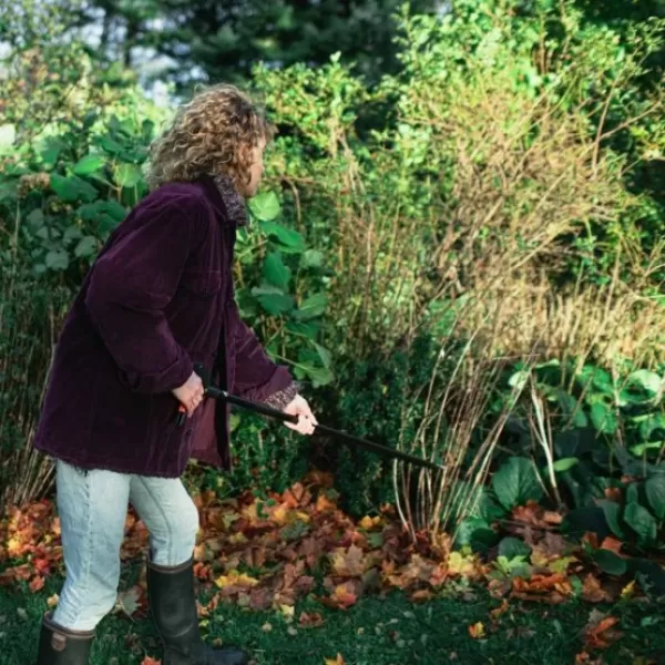 Zahradní nůžky prodloužené Solid Fiskars 1073082