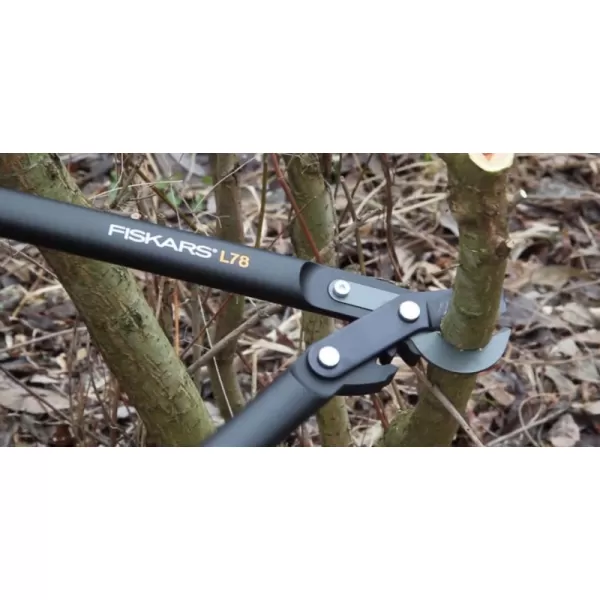 Nůžky na silné větve Fiskars 1000584