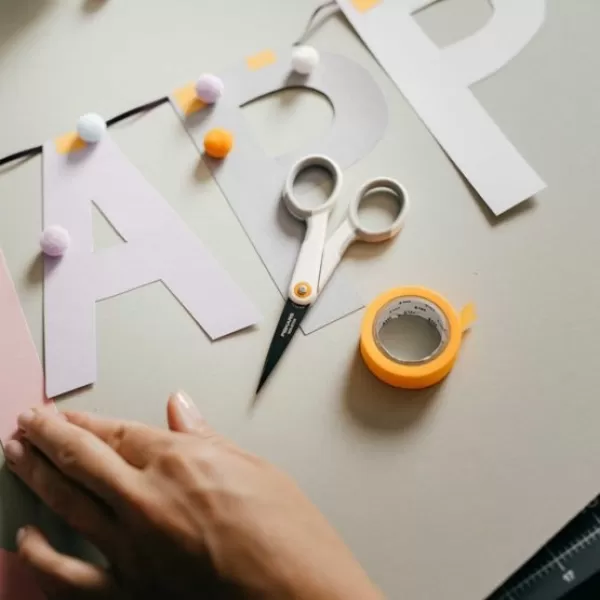 Nůžky s nepřilnavým povrchem Micro-Tip, 13cm Fiskars 1070025