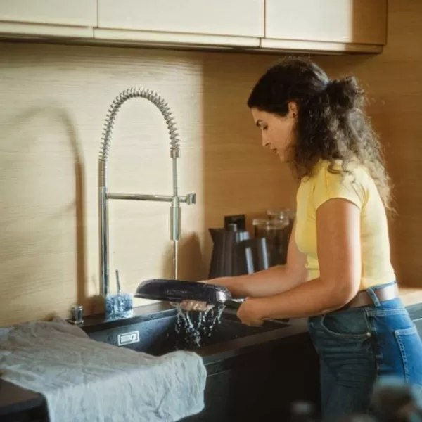 Hard Face Pánev na smažení s nepřilnavým povrchem 26 cm Fiskars 1075459