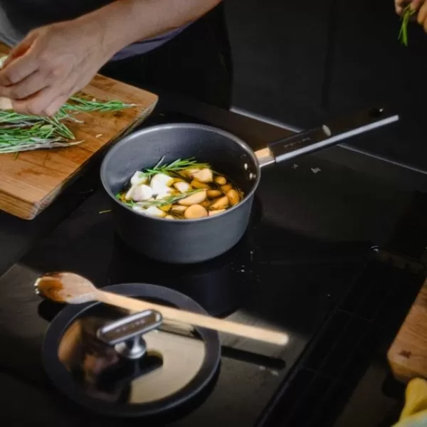 Hard Face Rendlík s nepřilnavým povrchem 1,8 l Fiskars 1075524