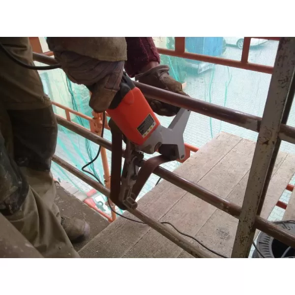 Ruční pásová bruska a leštička N.KO Machines PÁSOVEC 40V