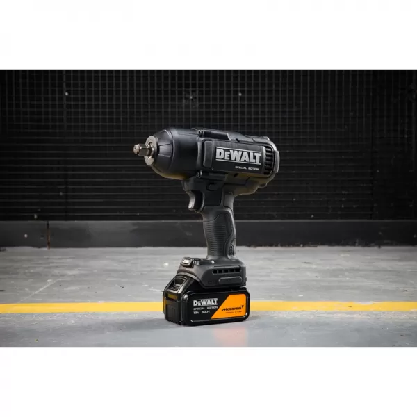 Aku rázový utahovák s vysokým momentem 18V/2x5,0Ah McLaren DeWALT DCF99MP2T
