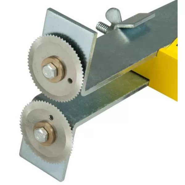 Řezák na sádrokarton Stanley STHT1-16069