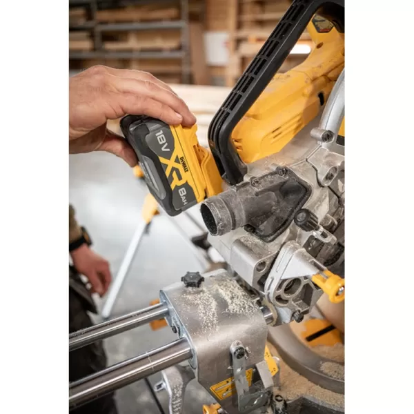 Aku posuvná pokosová pila 305 mm 18V bez aku DeWALT DCS782N