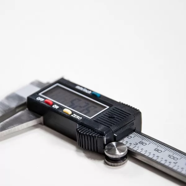 Měřítko posuvné digitální 300mm rozlišení 0,01mm XTline XT130432