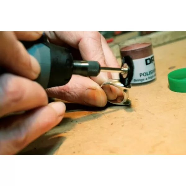 Vysokorychlostní drátěný kartáč 26 mm Dremel 538