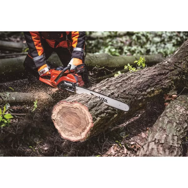 Aku řetězová pila 500 mm Li-ion XGT 40V bez aku Makita UC030GZ03