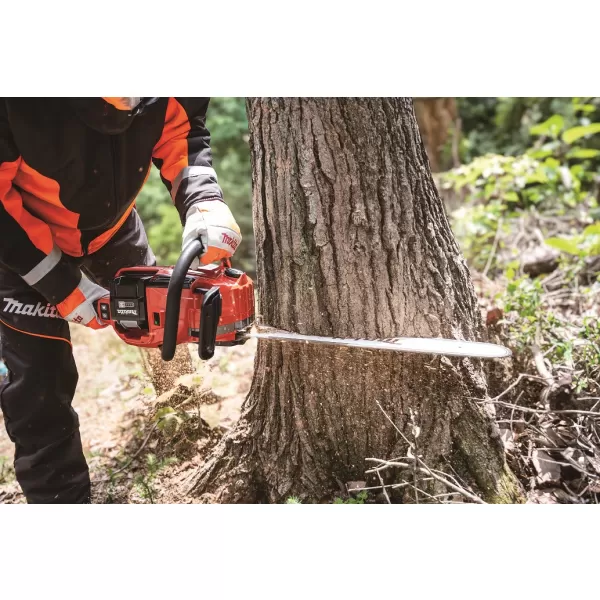 Aku řetězová pila 500 mm Li-ion XGT 40V bez aku Makita UC030GZ03