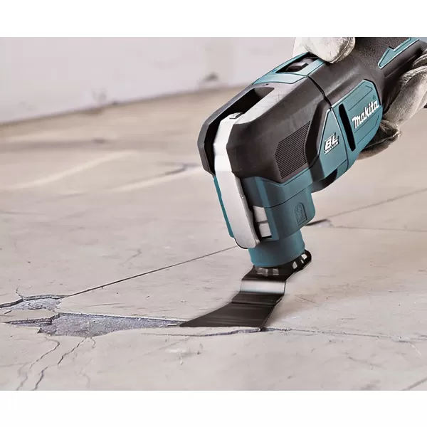 Aku MultiTool s příslušenstvím 18V/2x5,0Ah Makita DTM53RTJX1