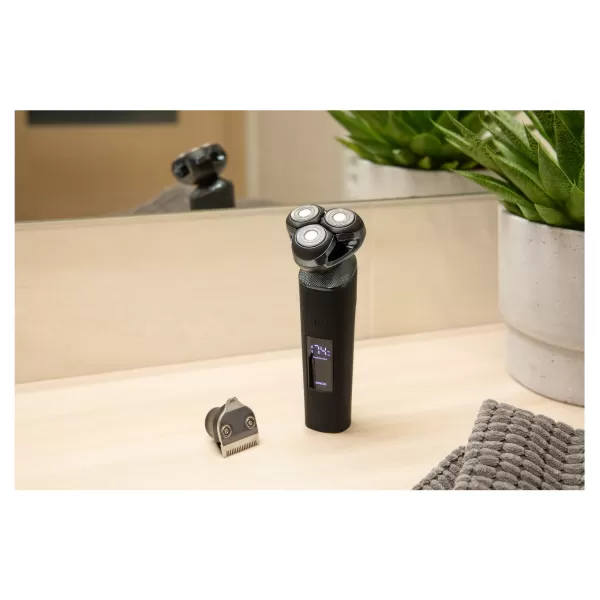 Samočistící holící strojek SENCOR SMS 7000BK