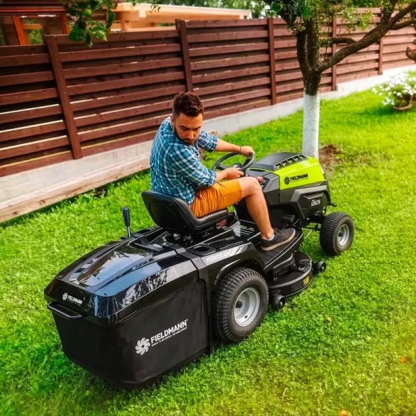 Zahradní traktor FIELDMANN FZTR 8630-B