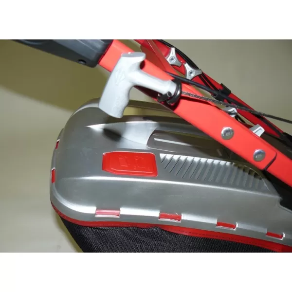 Benzínová sekačka s pojezdem VeGA 525 4SXH 6in1