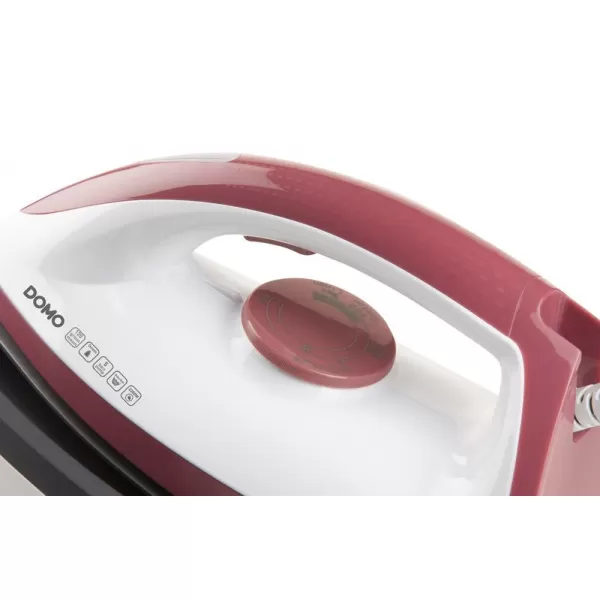 Parní žehlička s čerpadlem 5 bar DOMO DO7114S