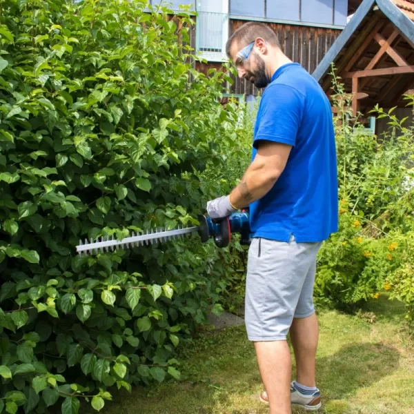 Aku nůžky na živé ploty 18V/2,0Ah HS 18-201-05 Güde 58593