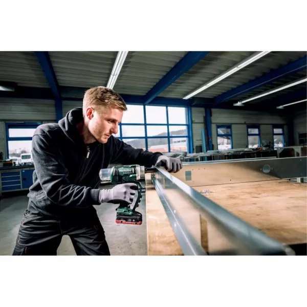 Aku nýtovací pistole 18V/ 2x4,0 Ah Metabo NP 18 LTX BL 5.0