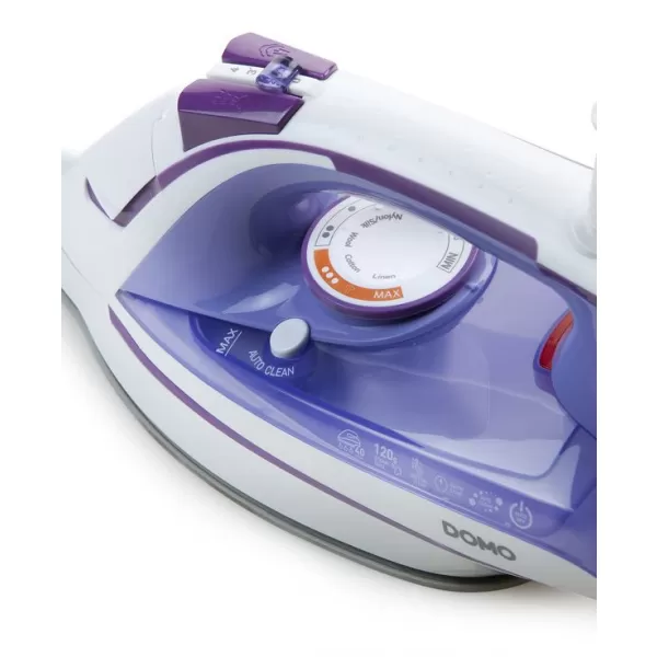 Napařovací žehlička DOMO DO7052S