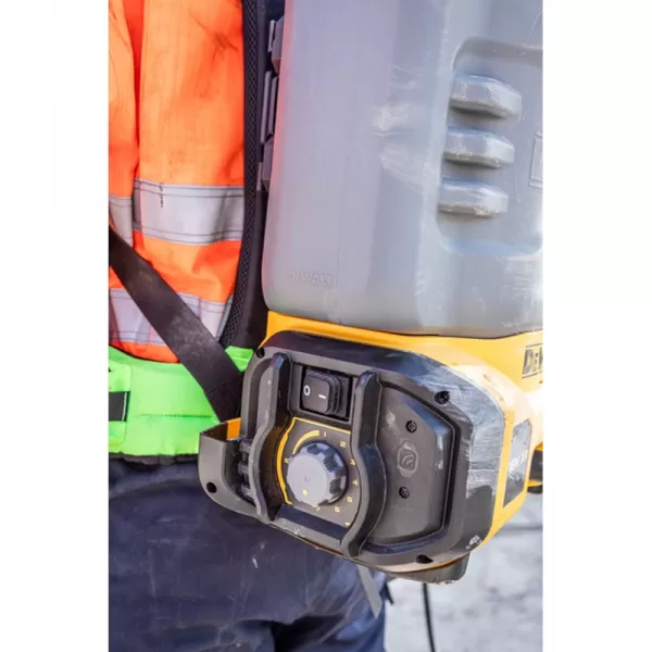 Aku postřikovač chemie 18V bez aku DeWALT DCCS1100N