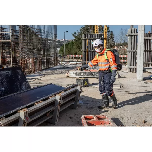Aku postřikovač chemie 18V bez aku DeWALT DCCS1100N