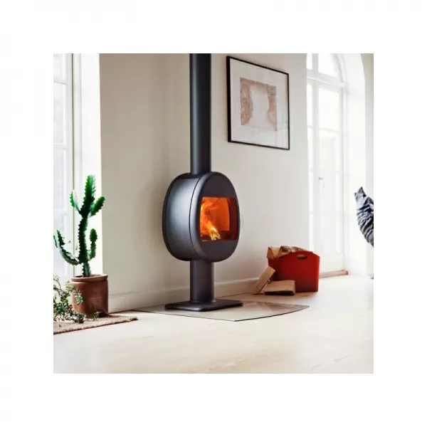 Krbová kamna s nohou SCAN 66-2 černý lak