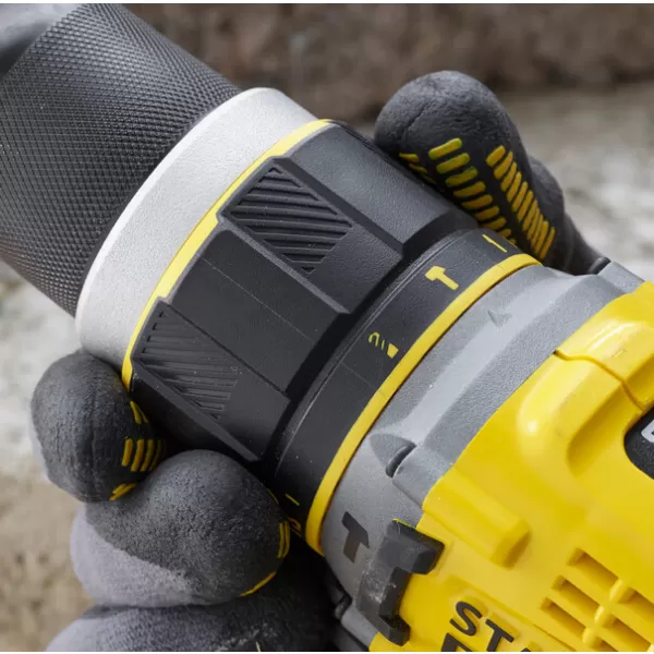 Aku bezuhlíková vrtačka s příklepem V20 18V 2x4,0Ah Stanley FatMax SFMCD721M2K
