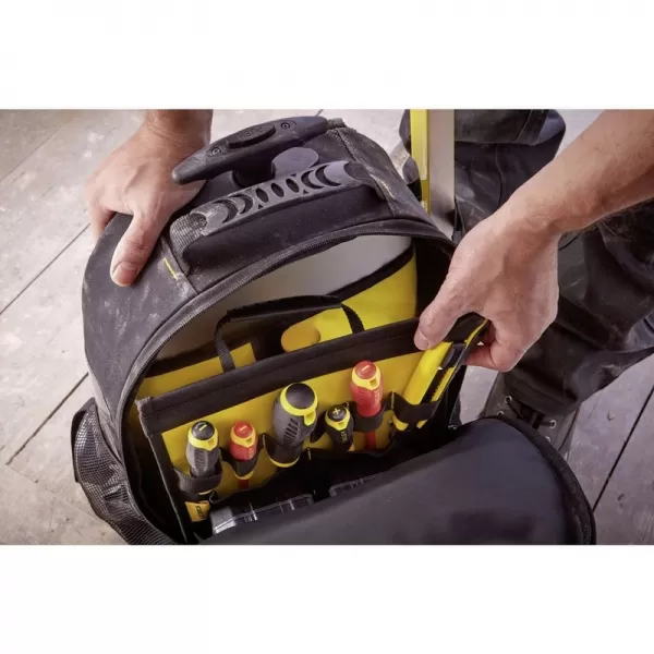 Batoh na nářadí na kolečkách Essential Stanley STST83307-1