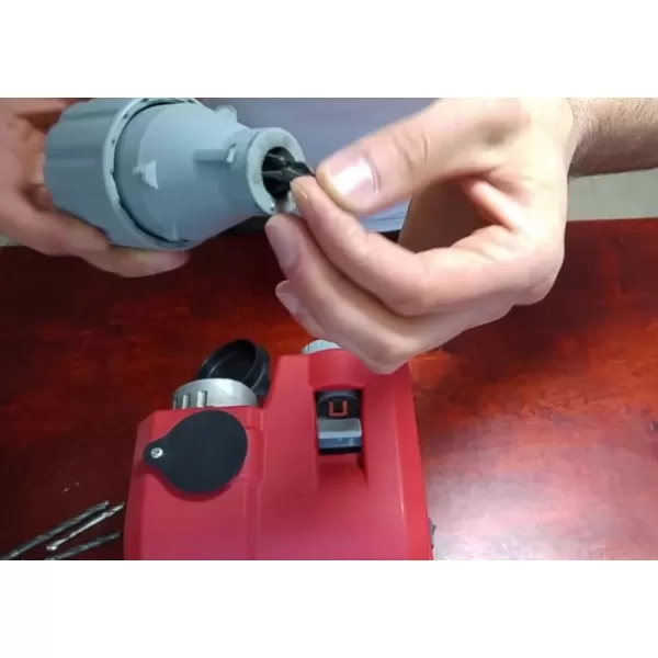 Ostřič vrtáků 230V Holzmann BSG 13E