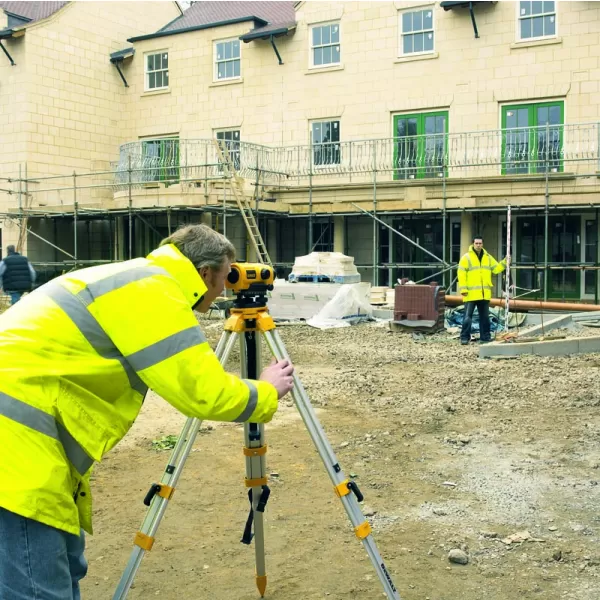 Nivelační optický přístroj DeWALT DW096PK