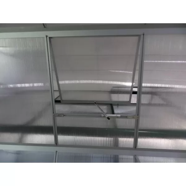 Skleník z polykarbonátu KOMFORT TITAN 9900 STRONG + základna zdarma