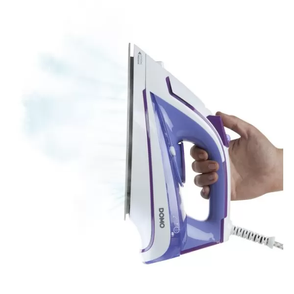 Napařovací žehlička DOMO DO7052S