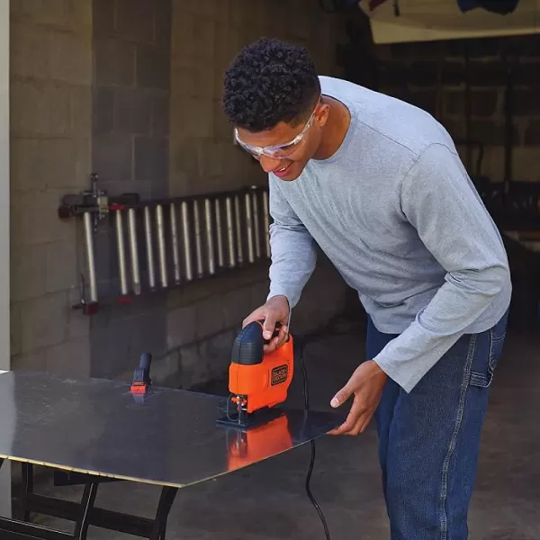 Přímočará pila Black&Decker KS701EK