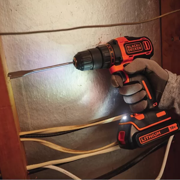 Dvourychlostní aku vrtačka 18V 2x1,5Ah Black&Decker BDCDD186KB