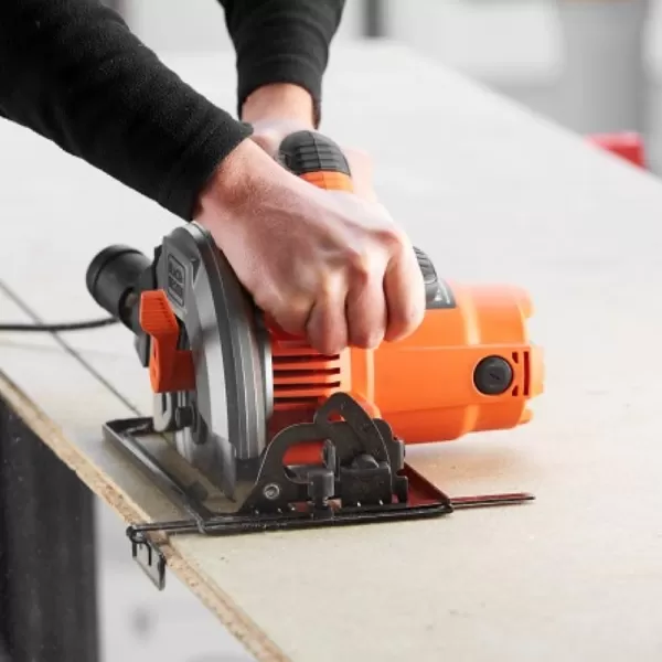 Kotoučová pila Black&Decker CS1550