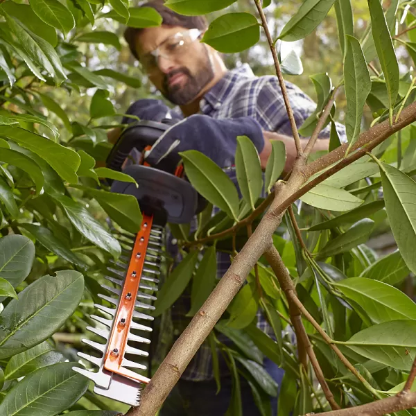 Elektrické nůžky na živý plot 50 cm Black&Decker BEHTS301