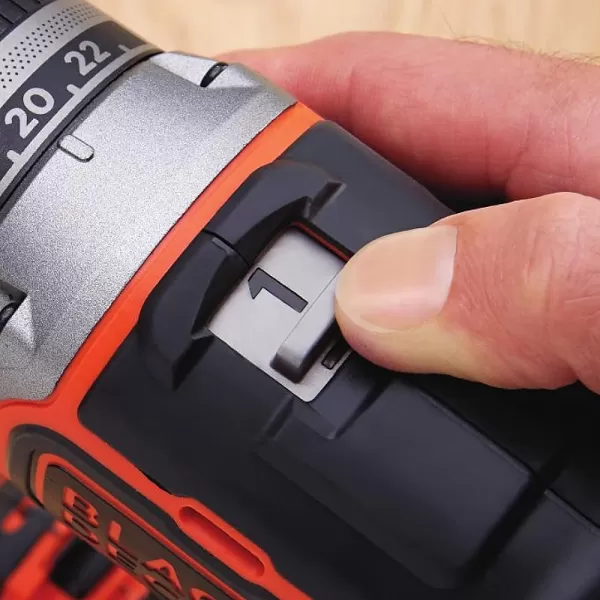 Dvourychlostní aku vrtačka 18V bez aku Black&Decker BL186N