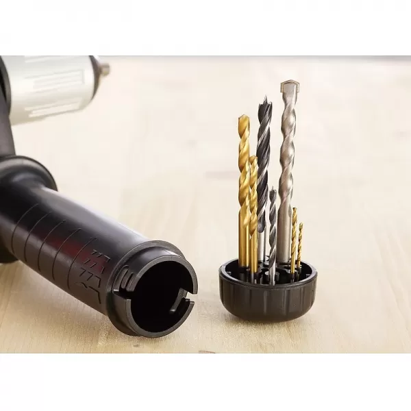 Příklepová vrtačka Black&Decker BEH850K