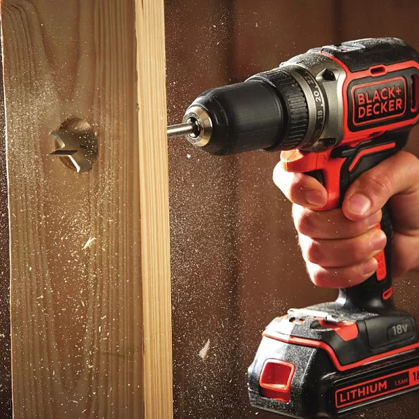 Dvourychlostní aku vrtačka 18V bez aku Black&Decker BL186N