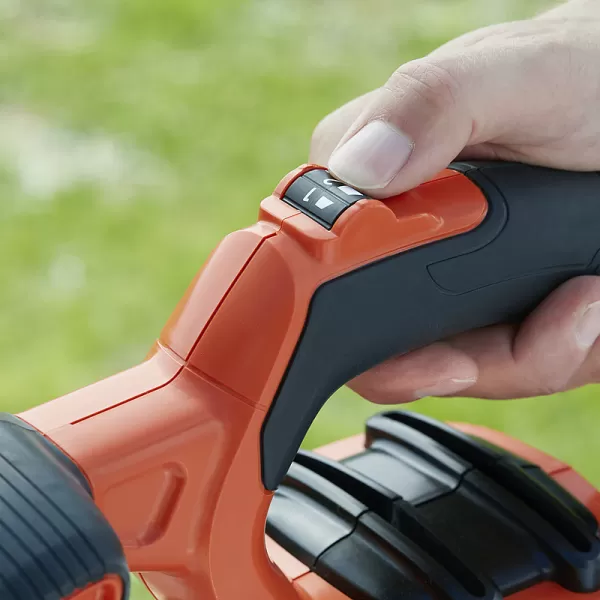 Zahradní vysavač a fukar Black&Decker BEBLV301