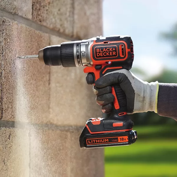 Příklepová dvourychlostní aku vrtačka 18V 1,5Ah Black&Decker BL188K