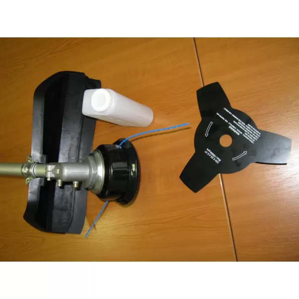 Benzínový křovinořez VeGA BC520PRO